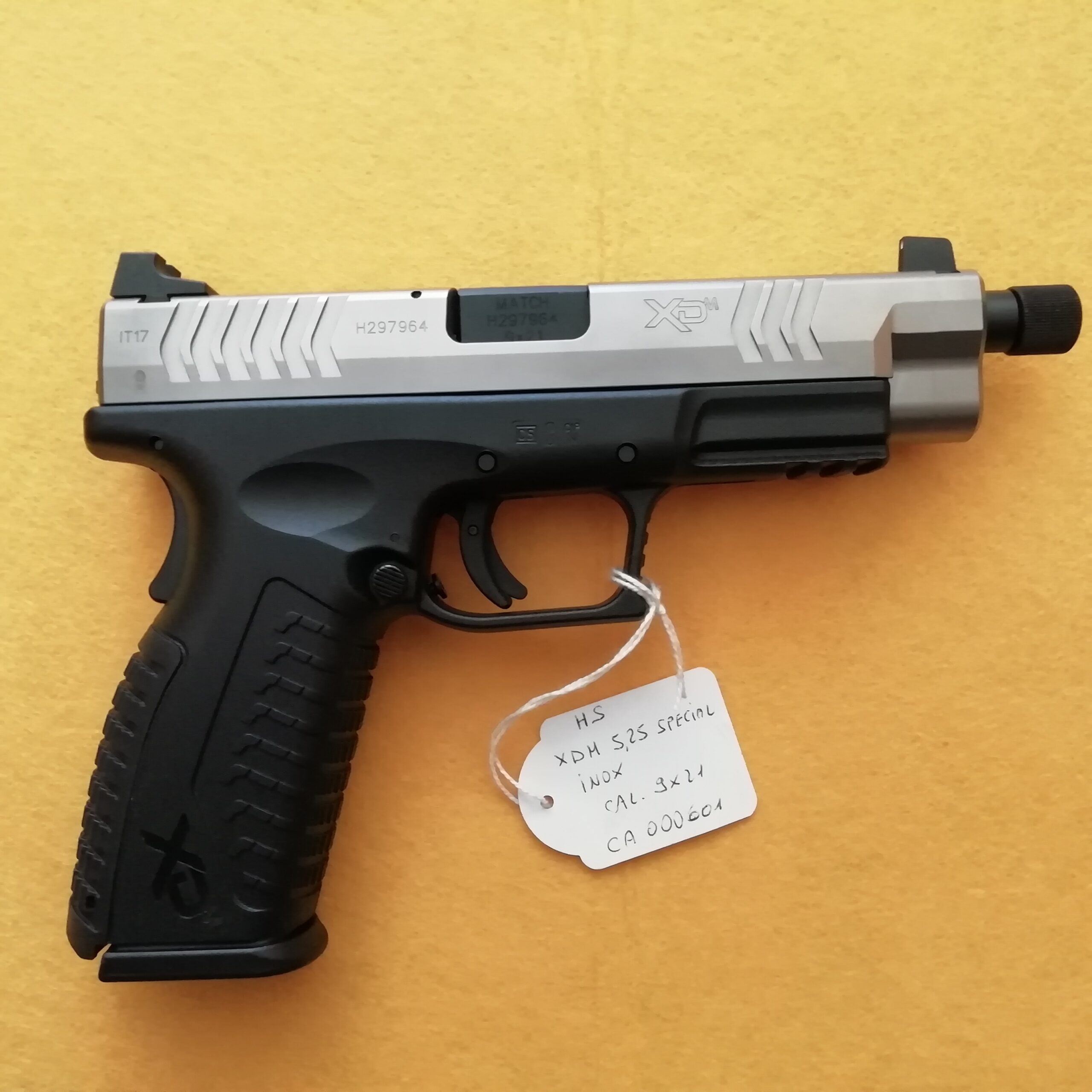 PISTOLA SEMIAUTO HS PRODUKT (CA000601)