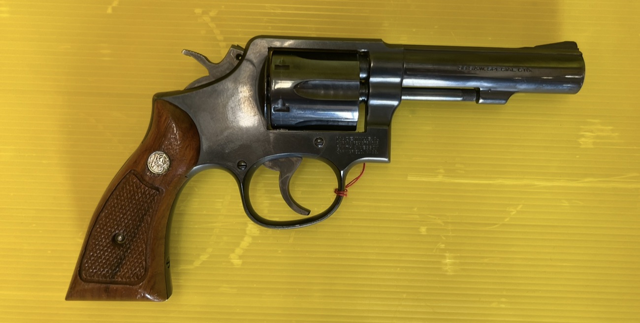 REVOLVER SMITH & WESSON MOD. 10-8